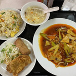 用户对于中国料理　新華 本店的评论图