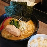 用戶對於横浜家系らーめん 三元 北大前店的評論圖
