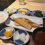 用戶對於焼魚定食と釜戸ごはん 梅田食堂的評論圖