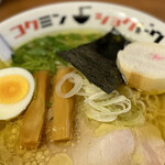 用户对于コクミンショクドウ的评论图