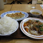 用户对于餃子の王将 醍醐店的评论图