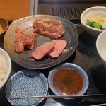 用户对于焼肉家 KAZU 神楽坂的评论图