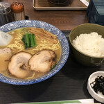 用户对于らぁめん とん平的评论图