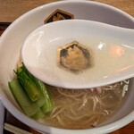 用户对于真鯛らーめん 麺魚 秋葉原UDX秋葉原拉麺劇場店的评论图