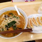 用户对于ぎょうざの満洲 中野南口店的评论图