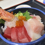 用户对于海鮮丼の駅前 阪神梅田店的评论图