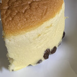 User's review image for りくろーおじさんの店 新幹線改札内店