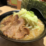 User's review image for えび豚骨拉麺 春樹 笹塚店