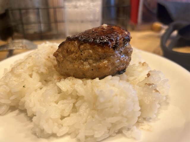 用户对于ステーキ＆ハンバーグ ひげ 札幌南5条本店的评论高清图