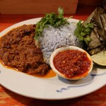 用戶對於馬来風光美食的評論圖