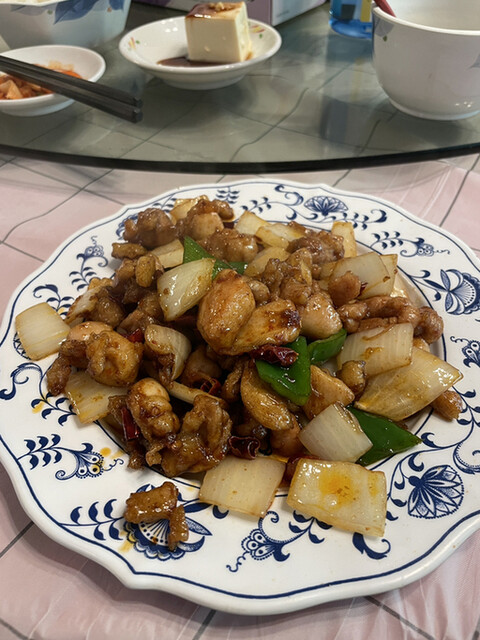 用户对于中国東北料理　美食村的评论高清图