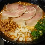 用户对于麺ジャラスK的评论图