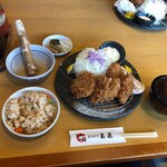 用户对于とんかつ玉藤 伏古店的评论图