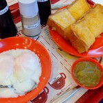 用户对于Ya Kun Kaya Toast 霞が関ビル店的评论图