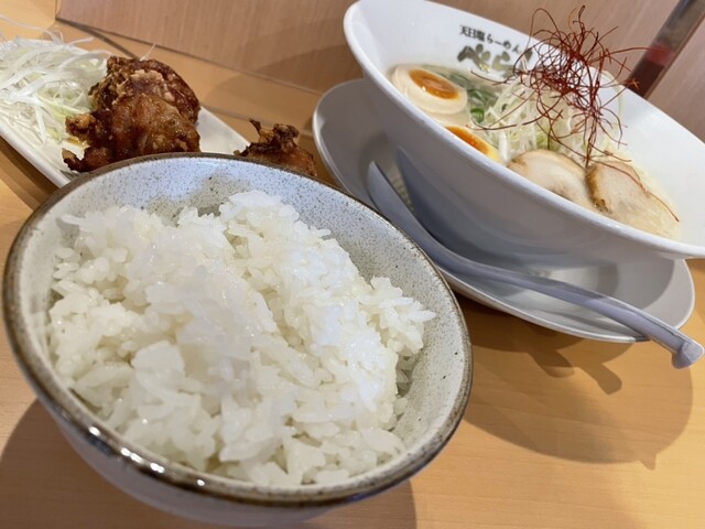 User's recommendation image for 泡系しおとんこつラーメン べらしお 総本店