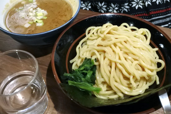 用户对于横浜家系ラーメン 武田家 旭川店的评论图