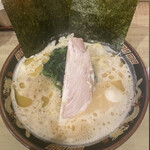 用户对于横濱家系ラーメン 神山 松屋町店的评论图