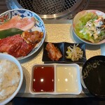 用户对于東京焼肉 平城苑 羽田エアポートガーデン店的评论图