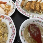 用戶對於餃子の王将 歌島橋店的評論圖