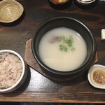 用户对于韓国スープ定食 ピニョ食堂的评论图