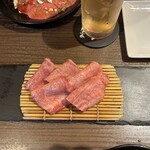 用戶對於黒毛和牛焼肉 白か黒的評論圖