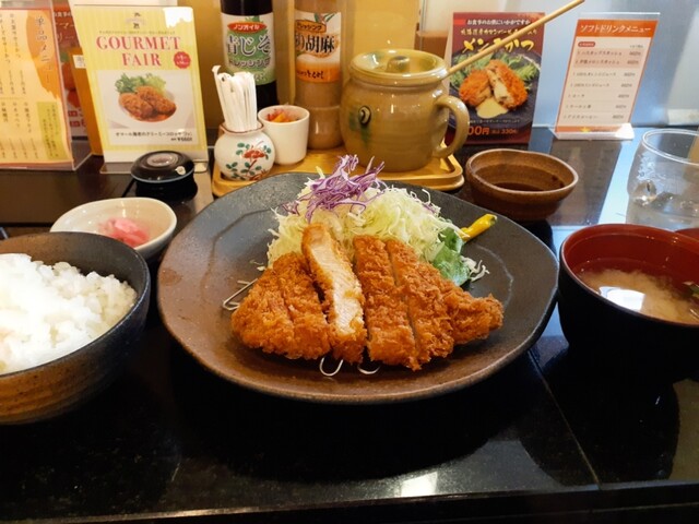 用户对于とんよし サッポロファクトリー店的评论高清图