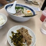 用戶對於八作的評論圖