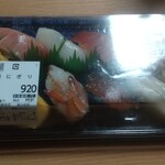 用户对于すしの美登利 新小岩店的评论图