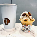 用戶對於猿田彦珈琲とティキタカアイスクリームのお店的評論圖