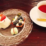 User's review image for パティスリー カフェ ロール