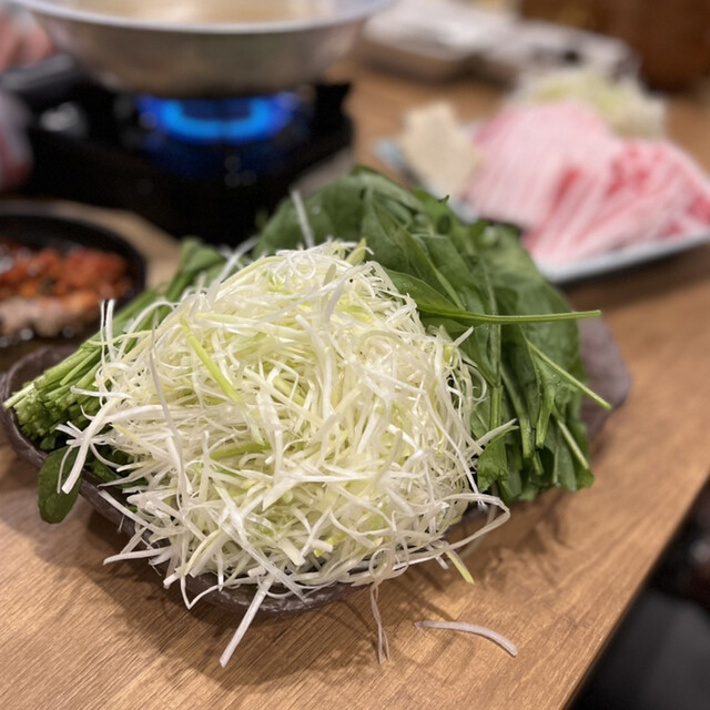 用户对于みやぶたと沖縄料理 沖炭的评论高清图