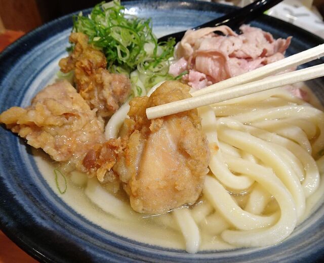 用戶對於自家製さぬきうどんと肉 新橋甚三的評論高清圖