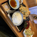 用户对于まことや的评论图