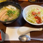 用户对于なんくる食堂的评论图