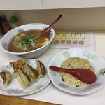 User's review image for らーめん かれん