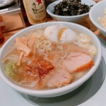 User's review image for たきちゃんラーメン
