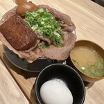 用戶對於肉めし岡もと 足立入谷店的評論圖