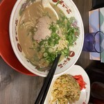 用戶對於天下一品 上野アメ横店的評論圖