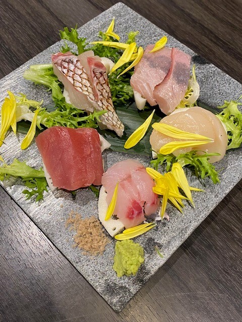 用户对于幻の和牛と三崎港直送鮮魚の居酒屋 モルゲン 五反田駅前店的评论图
