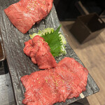用户对于月島焼肉 牛タン処 兎月的评论图