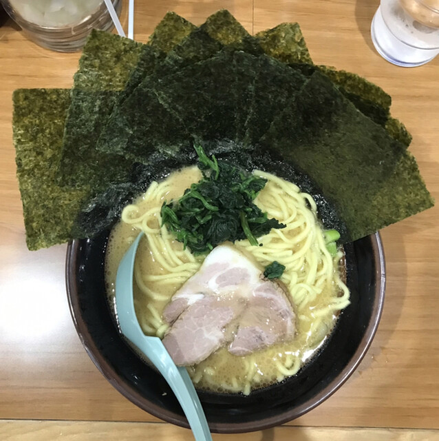 用户对于横浜家系ラーメン 中野家 中野富士見町店的评论高清图