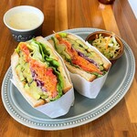 用户对于ブラスカフェ的评论图