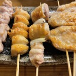 用戶對於銘柄焼き鳥ともつ鍋の居酒屋 鳥京 新宿総本店的評論圖