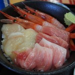 用户对于どんぶり屋的评论图