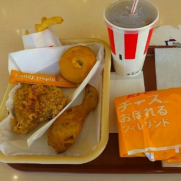 用户对于ケンタッキーフライドチキン サンピアザ店的评论图