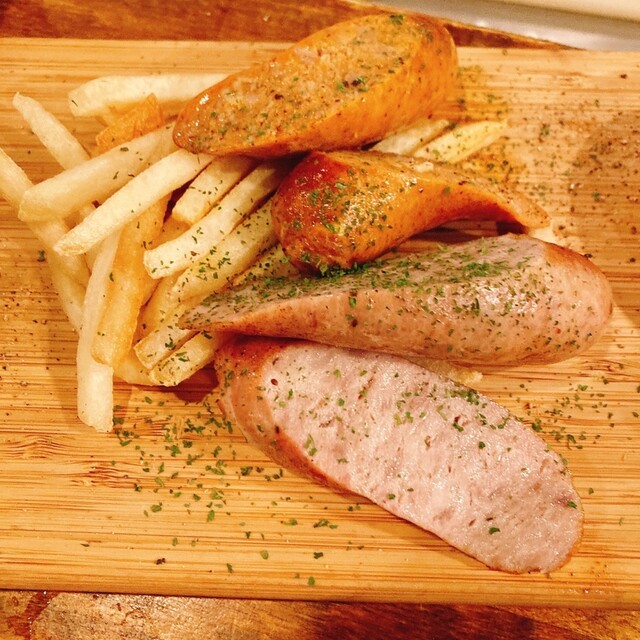 用户对于肉バル×ワイン酒場 東京食堂 五反田桜小路的评论高清图