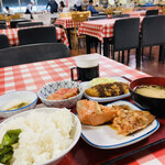 User's review image for 中央市場食堂