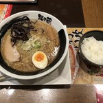 用戶對於越後秘蔵麺 無尽蔵 しながわ家的評論圖