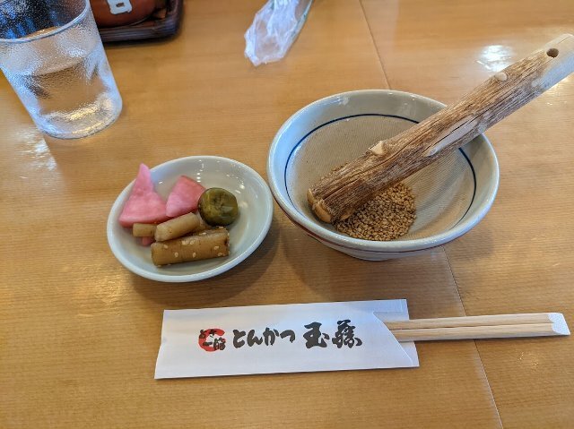 用户对于とんかつ玉藤 千歳店的评论高清图