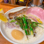 用户对于麺や 亀陣的评论图